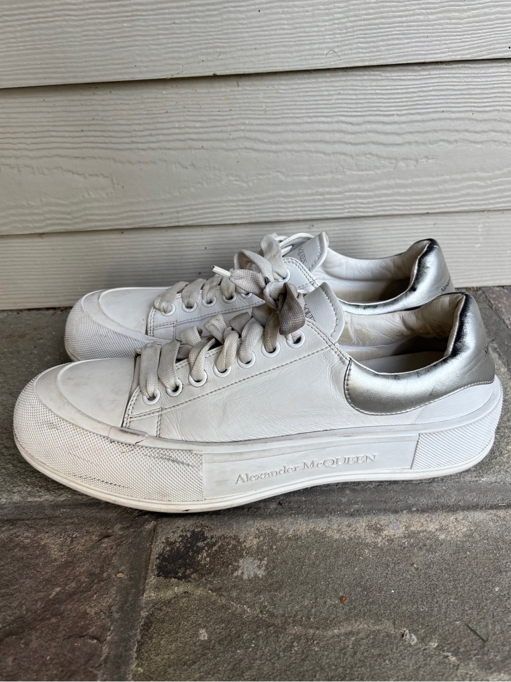 Alexander McQueen Men's Deck Skate Low-Top Sneakers - Picture 2 of 8